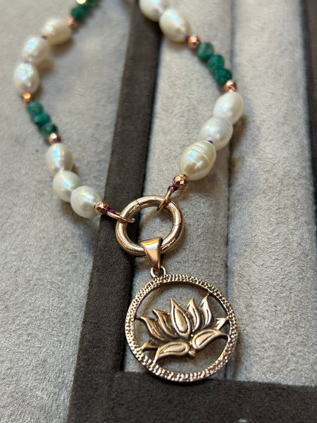 Pearl & Lotus Kolye