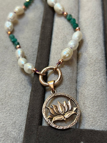 Pearl & Lotus Kolye
