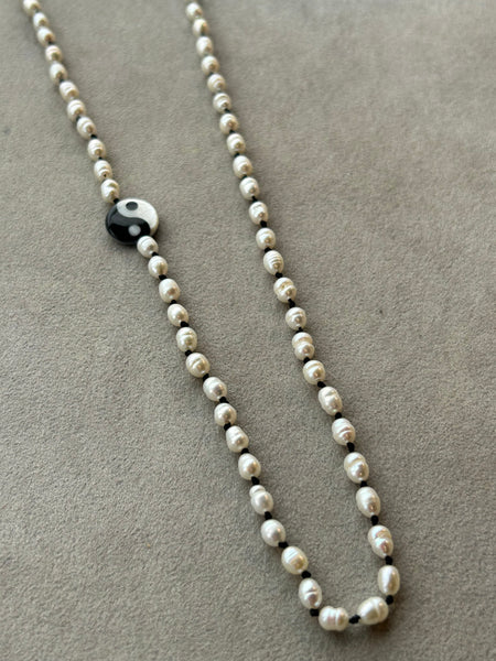 Pearl Yin Yang Kolye