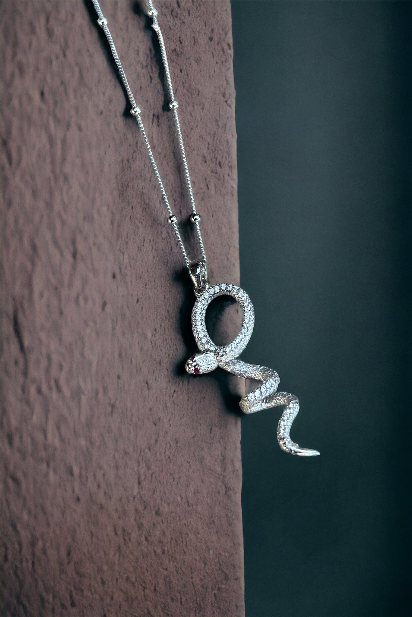 Shiny Snake Kolye