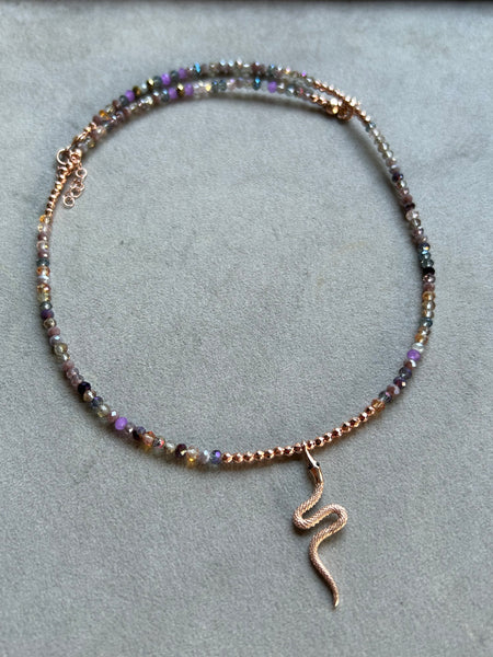 Kristal Mini Sembol Kolye