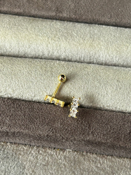 Taşlı Tragus Piercing