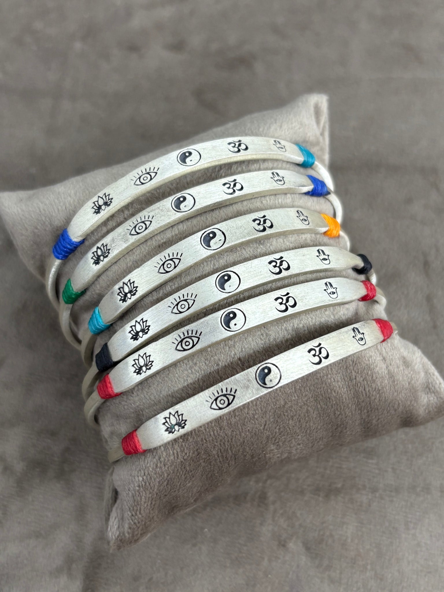 Yin Yang Sembol Kelepçe