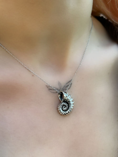 Sea Shell Kolye