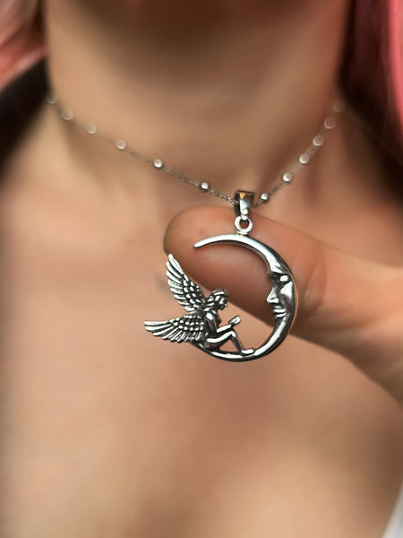 Moon Angel Kolye