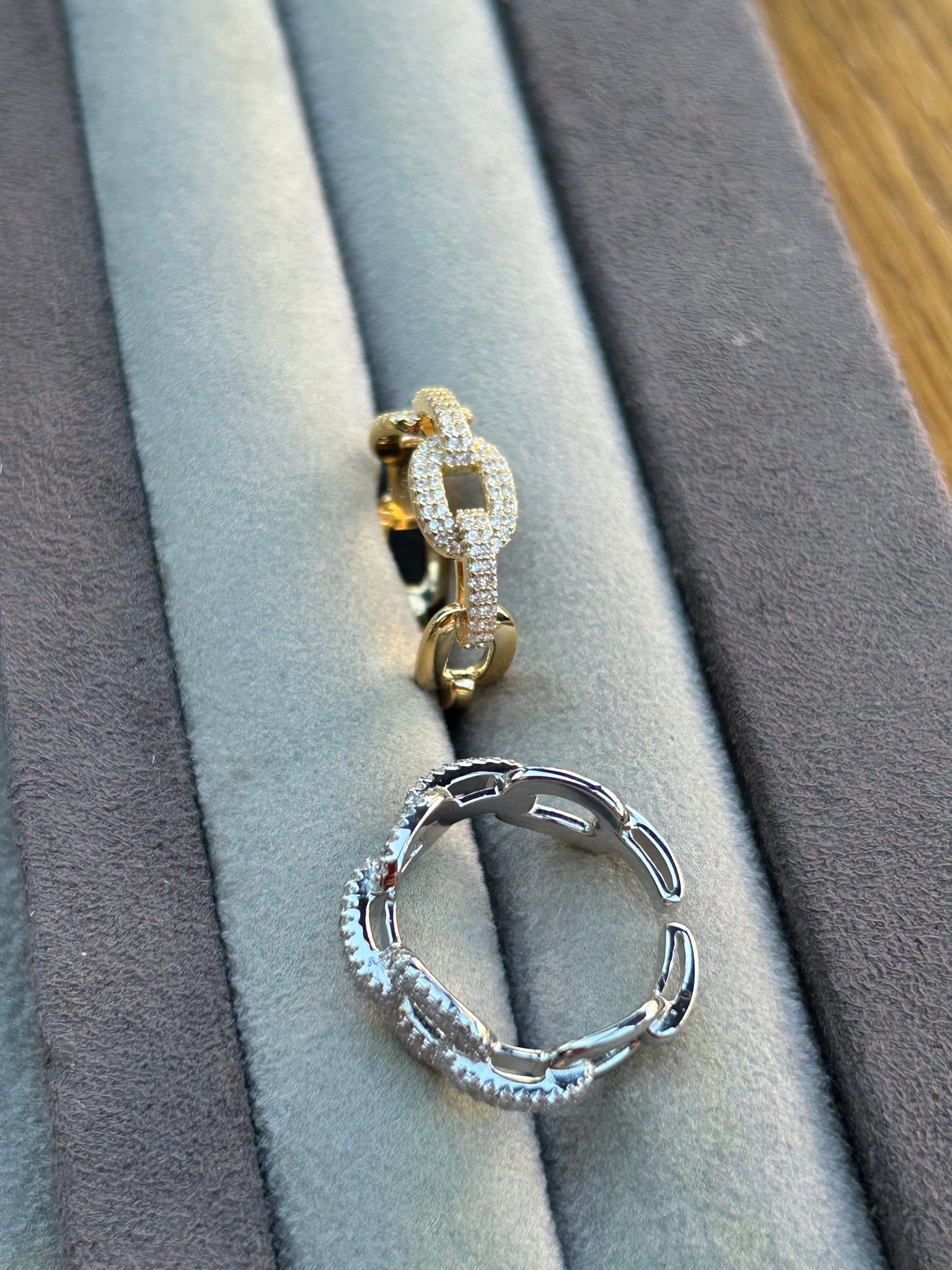 Stony Chains Yüzük