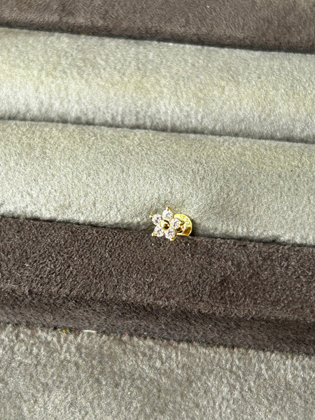 Taşlı Tragus Piercing