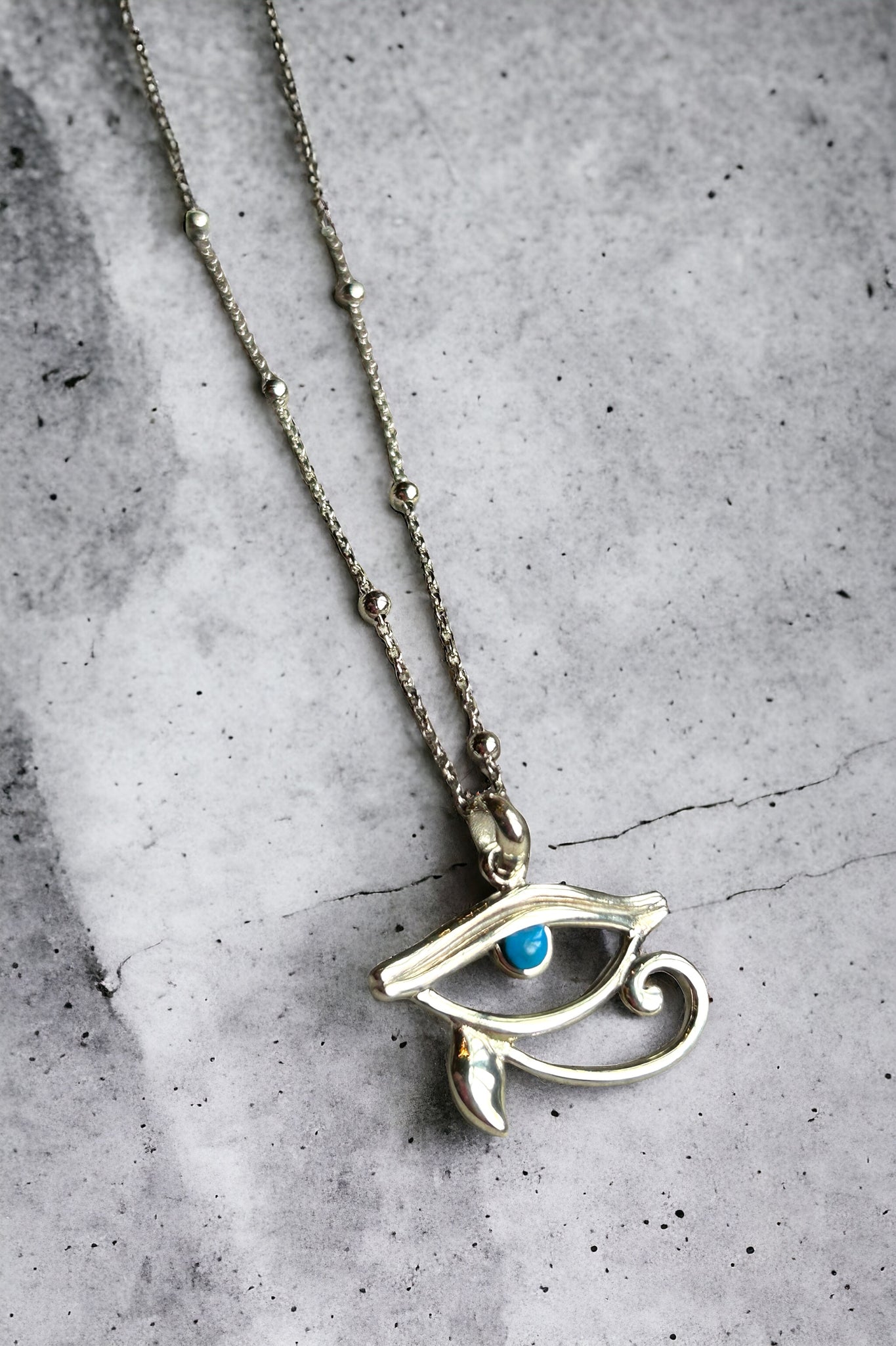 Minimal Horus Kolye