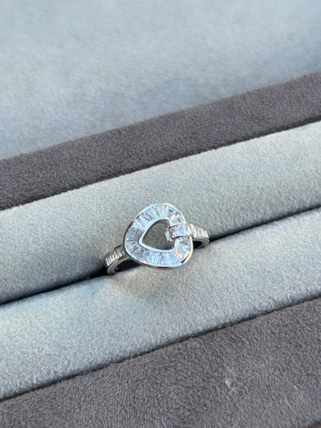 Baguette Stone Yüzük