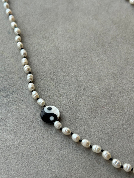 Pearl Yin Yang Kolye
