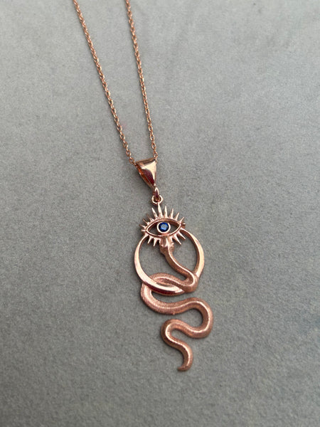 Twisted Serpent Eye Kolye