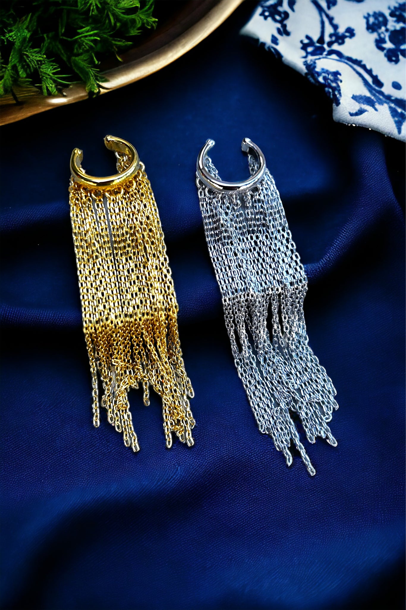 Dancing Chains Kıkırdak Küpe