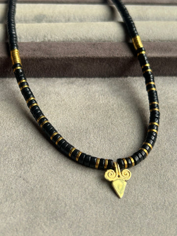 Royal Black Kolye
