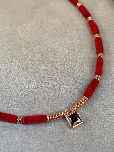 Red Stone Kolye