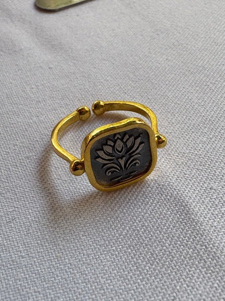 Antik Sembol Yüzük