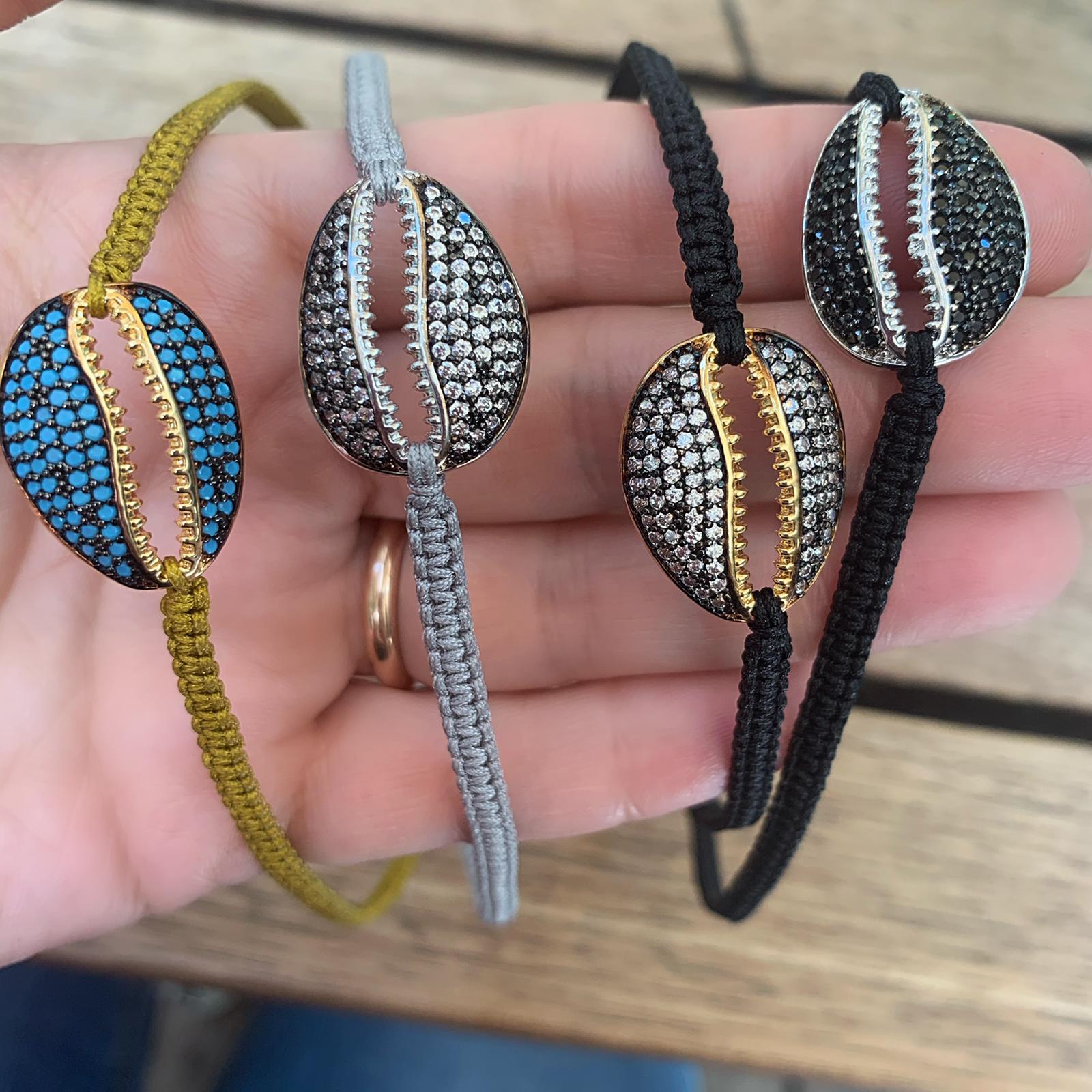 Zirkon Taşlı Kabuk Choker