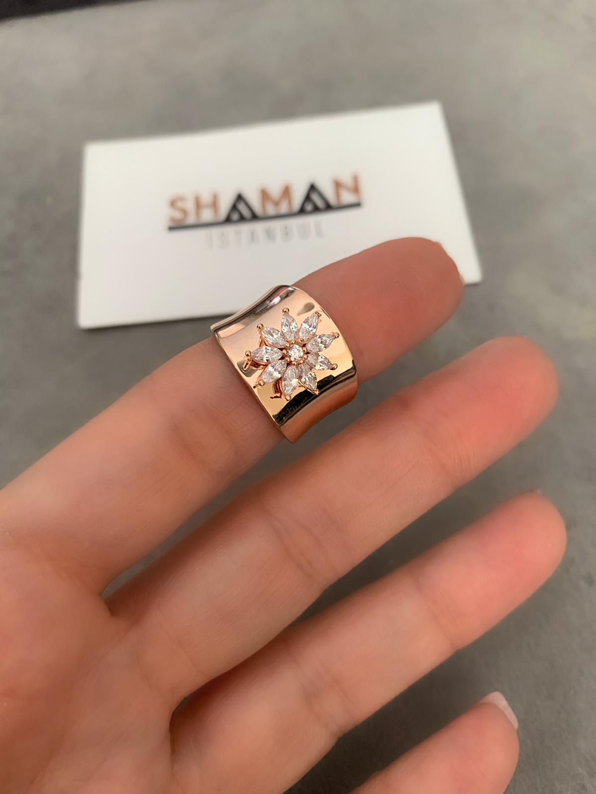 Shiny Flower Yüzük