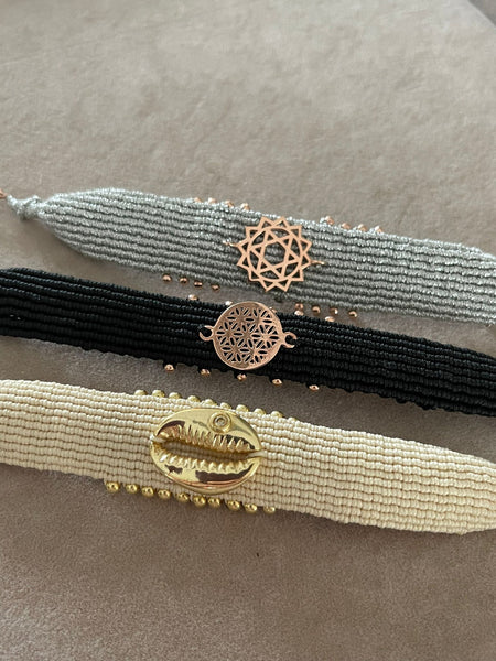 Figürlü Makrome Bileklik