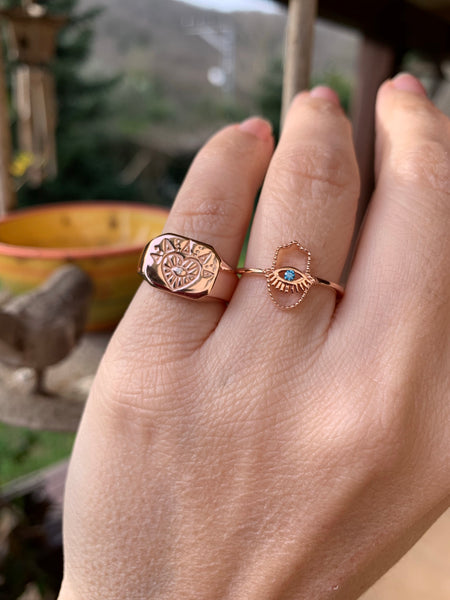 Göz ve Kalp Detaylı Şövalye Yüzük