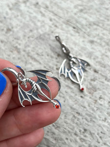 Dragon Küpe