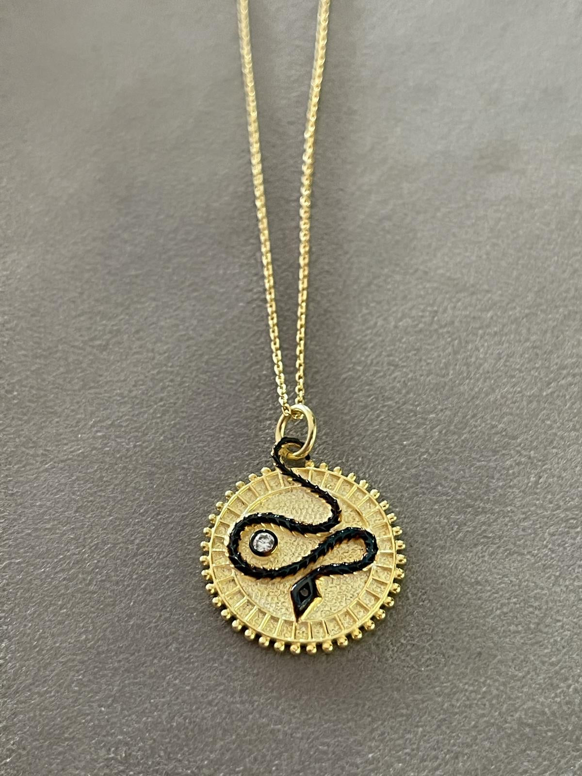 Golden Snake Kolye