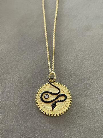 Golden Snake Kolye