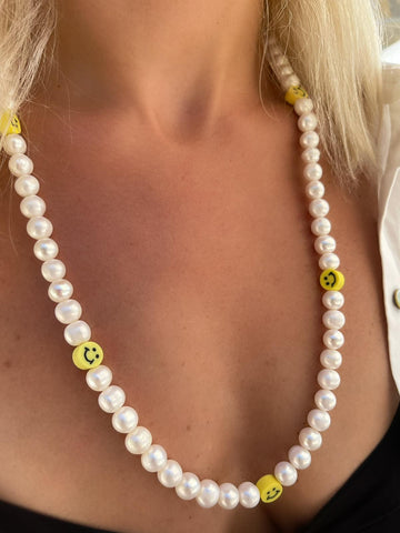 Ibiza Pearly Smiley Kolye