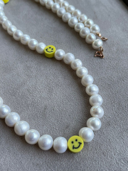 Ibiza Pearly Smiley Kolye