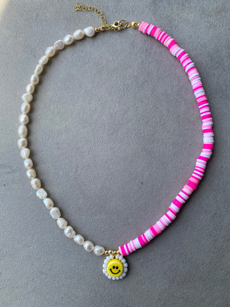 Pink Smiley Kolye