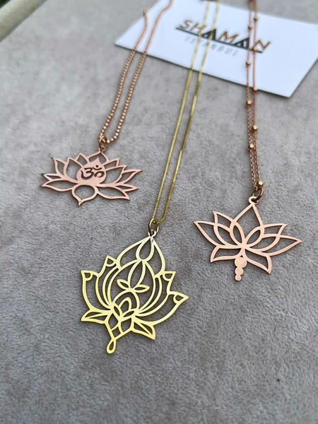 Om Lotus Kolye