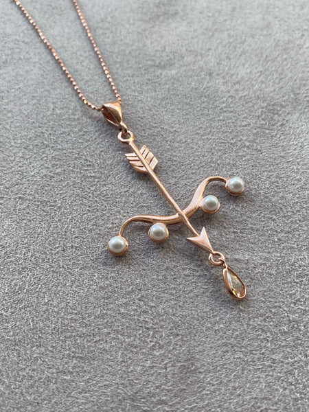 Pearly Arrow Kolye
