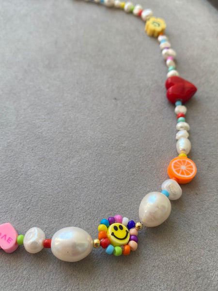 Smiley Flower Kolye