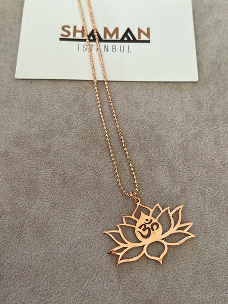 Om Lotus Kolye