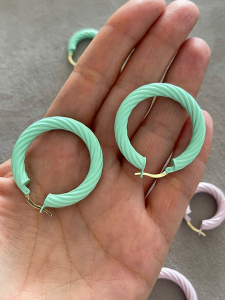 Tekli Büyük Unicorn Hoops Küpe